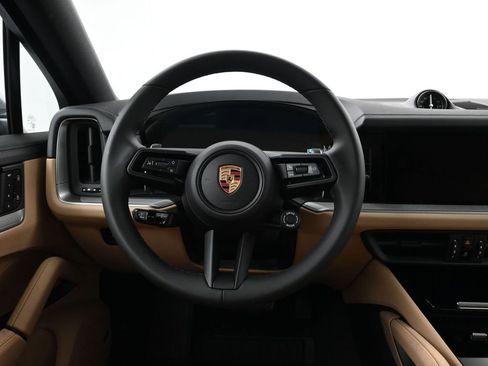 Used 2026 Porsche Cayenne Coupe AWD/4WD image 13