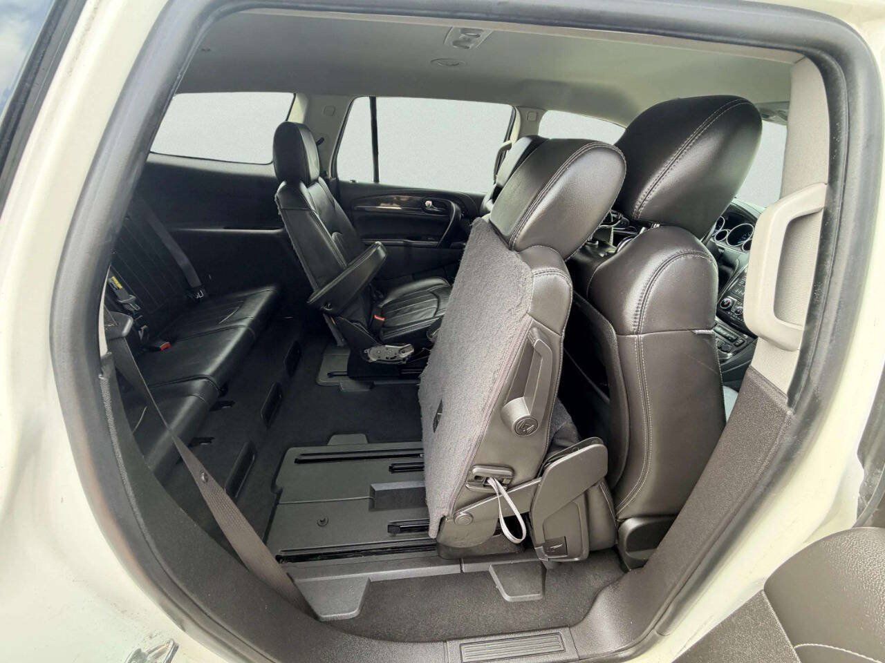 Used 2015 Buick Enclave Premium FWD image 24