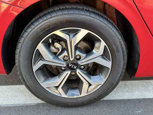 Used 2022 Kia Forte LXS w/ LXS Technology Package image 50