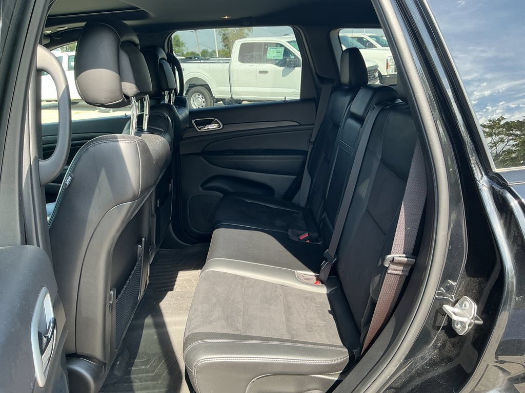 Used 2022 Jeep Grand Cherokee Laredo X AWD/4WD image 14