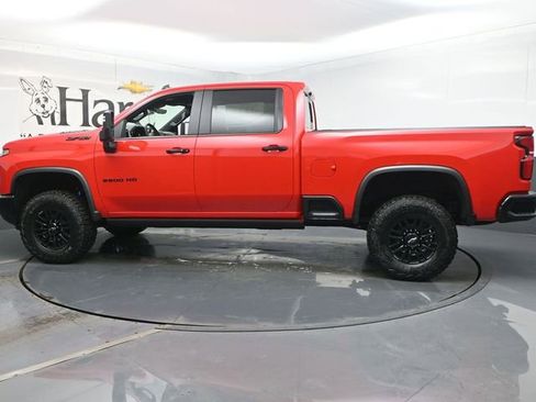 New 2026 Chevrolet Silverado 2500 ZR2 w/ LPO, Dark Essentials Package image 30