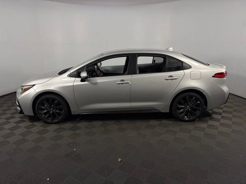 New 2026 Toyota Corolla SE FWD image 4