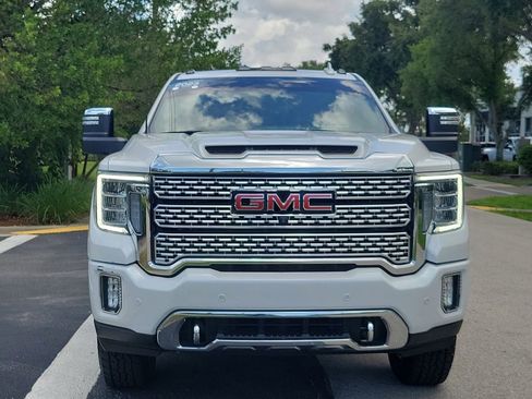 Certified 2023 GMC Sierra 2500 Denali w/ Denali Ultimate Package AWD/4WD image 8