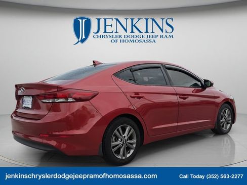 Used 2018 Hyundai Elantra Value Edition FWD image 4