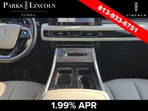 Certified 2025 Lincoln Aviator AWD w/ Jet Appearance Package image 13