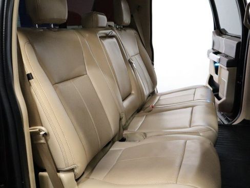 Used 2020 Ford F150 Lariat RWD image 9