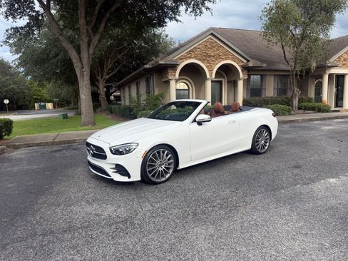 Used 2023 Mercedes-Benz E 450 Cabriolet image 14