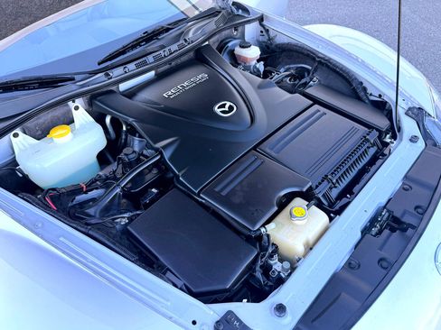 Used 2005 MAZDA RX-8 w/ AT Grand Touring Pkg image 37