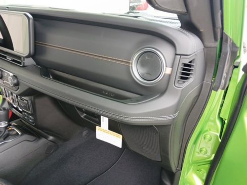 New 2025 Jeep Gladiator Sport S image 29