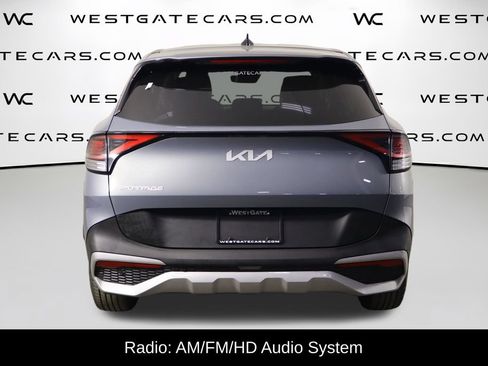 Used 2024 Kia Sportage EX FWD image 4