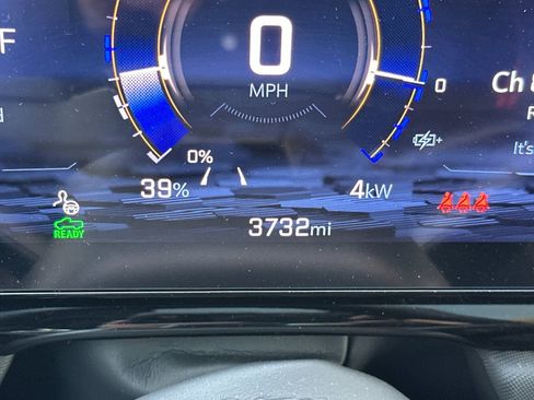 Used 2024 Chevrolet Silverado EV RST image 30