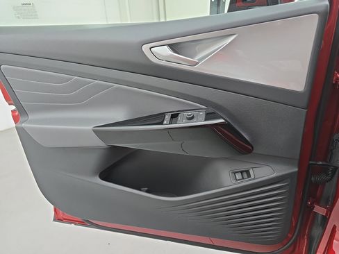 Certified 2025 Volkswagen ID.4 Pro S RWD image 27