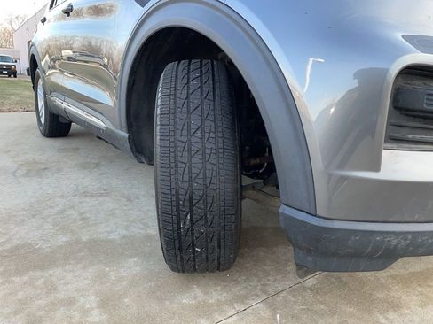 Used 2021 Ford Explorer XLT w/ Class III Trailer Tow Package image 17