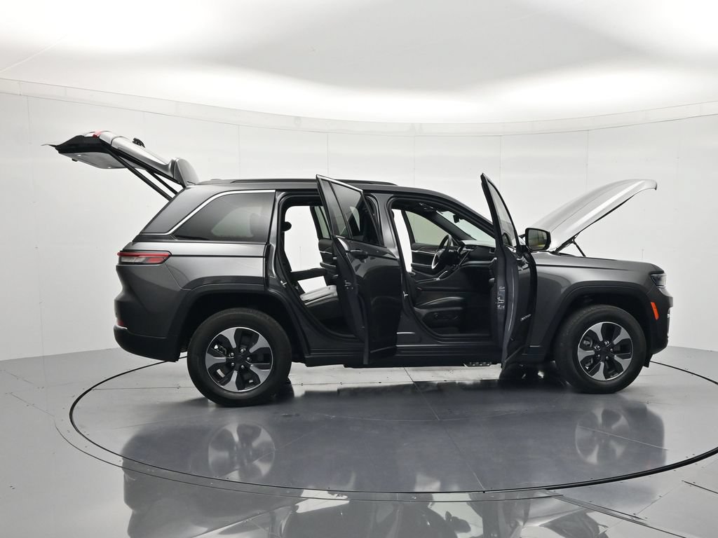 Used 2024 Jeep Grand Cherokee Limited 4xe w/ Trailer Tow Package AWD/4WD image 50