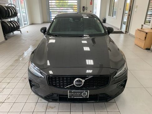Certified 2024 Volvo S60 B5 Plus image 2