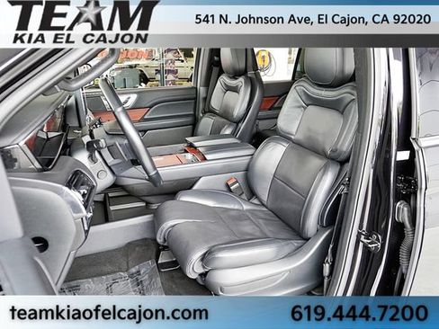 Used 2022 Lincoln Navigator L Reserve w/ Monochromatic Package AWD/4WD image 17