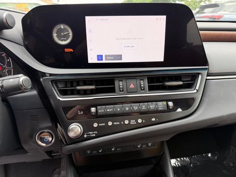 Certified 2023 Lexus ES 300h w/ Premium Package FWD image 14