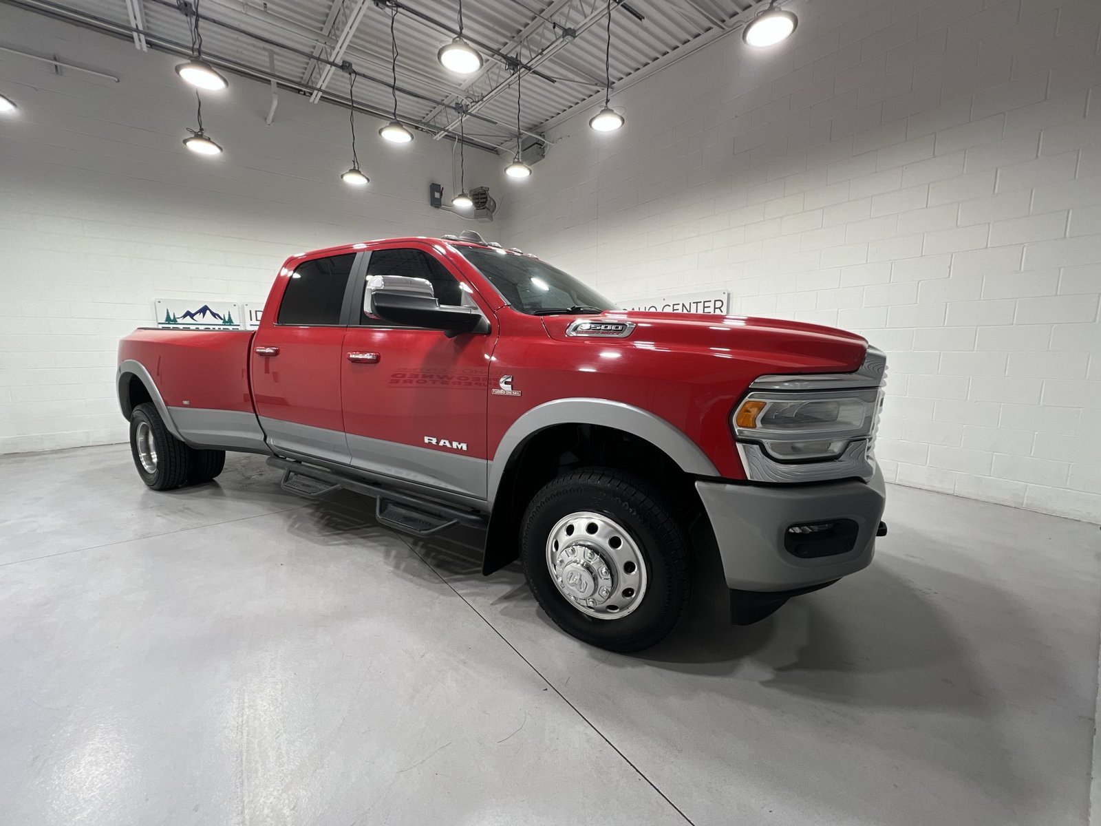 Used 2021 RAM 3500 Laramie AWD/4WD image 2
