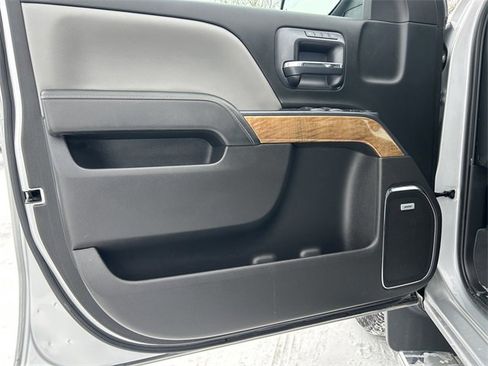 Used 2018 Chevrolet Silverado 1500 LTZ w/ LTZ Plus Package image 18