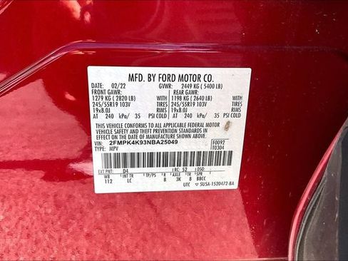 Used 2022 Ford Edge Titanium AWD/4WD image 26