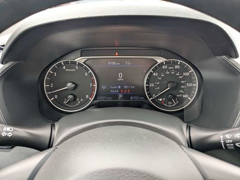 Used 2025 Nissan Altima 2.5 SV image 24