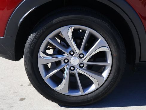 Used 2023 Buick Encore GX Essence w/ Experience Buick Package image 8