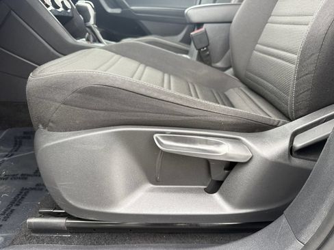 Used 2023 Volkswagen Tiguan S AWD/4WD image 10