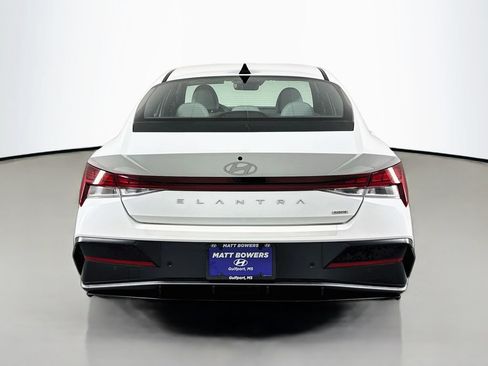 Used 2024 Hyundai Elantra Limited FWD image 6