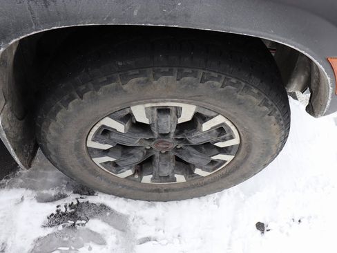 Used 2024 Nissan Frontier PRO-4X w/ Technology Package image 4