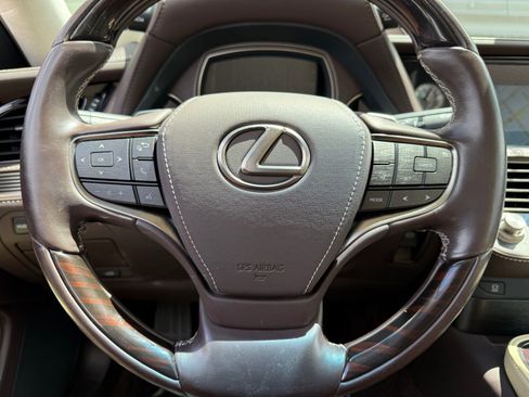 Used 2020 Lexus LS 500 w/ Interior Upgrade Package image 17