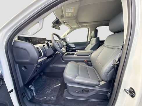 New 2025 Ford Expedition Max Active image 21