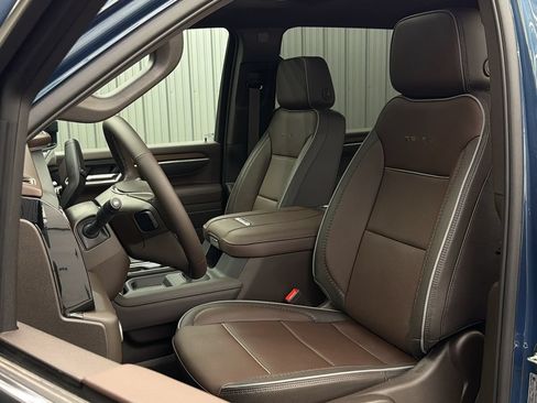 Used 2026 GMC Sierra 2500 Denali w/ Denali Reserve Package AWD/4WD image 34