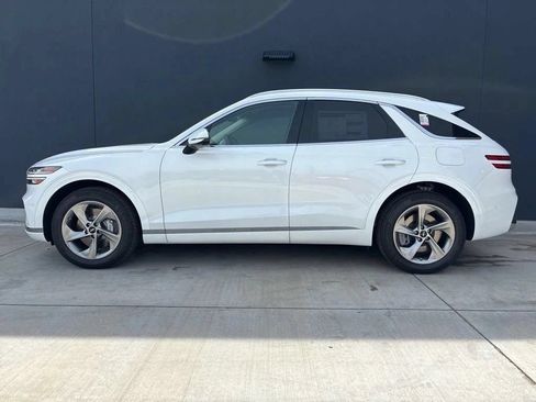 New 2026 Genesis GV70 2.5T Select AWD/4WD image 7