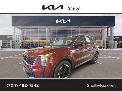 Used 2025 Kia Sorento S w/ Panoramic Sunroof Package