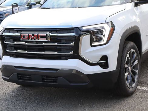 New 2026 GMC Terrain Elevation w/ Elevation Premium Package FWD image 4