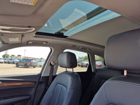 Used 2023 Audi Q5 2.0T Premium Plus image 12