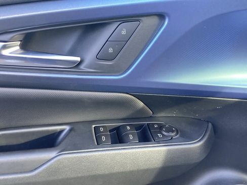 New 2026 Chevrolet Equinox EV LT image 21