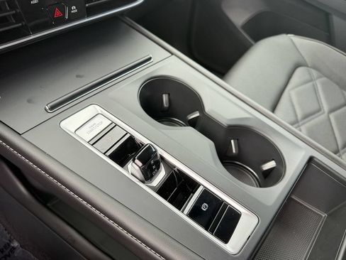 New 2026 Volkswagen Atlas SE FWD image 19