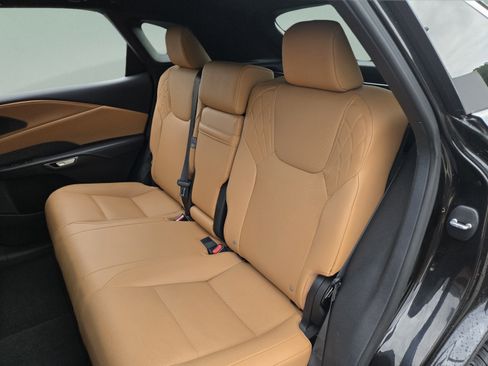 Certified 2025 Lexus RX 350 FWD w/ Technology Package image 28
