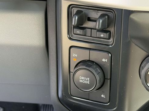 New 2025 Ford F550 4x4 Crew Cab Super Duty image 16