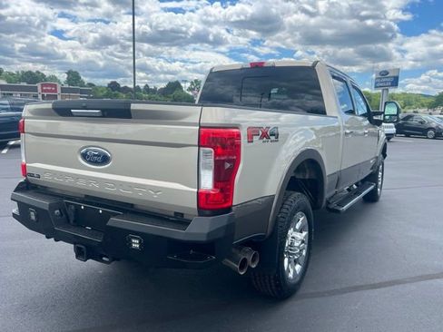 Used 2017 Ford F350 Lariat w/ Tow Technology Bundle AWD/4WD image 7