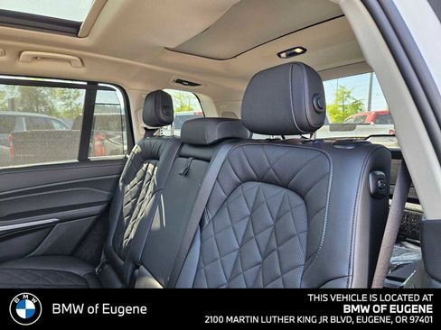 Used 2025 BMW X7 xDrive40i w/ Executive Package AWD/4WD image 22
