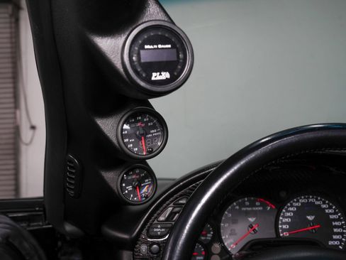 Used 1999 Chevrolet Corvette Convertible w/ Memory Pkg RWD image 43