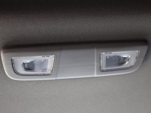 Used 2024 Chevrolet Silverado 1500 LT image 43