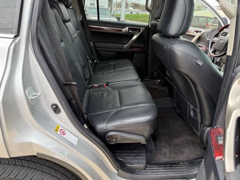Used 2012 Lexus GX 460 w/ Comfort Plus Pkg AWD/4WD image 14