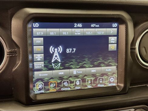 Used 2023 Jeep Wrangler Unlimited Sahara w/ Cold Weather Group AWD/4WD image 21