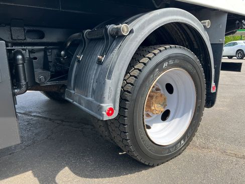 Used 2012 Ford F450 XL w/ XL Decor Group RWD image 17