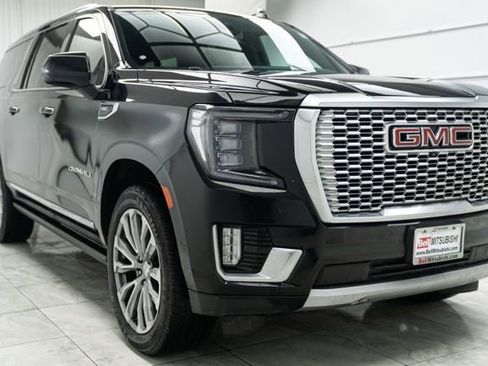 Used 2023 GMC Yukon XL Denali image 4