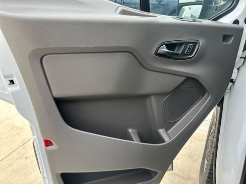 Used 2024 Ford Transit 250 148 High Roof Extended image 10