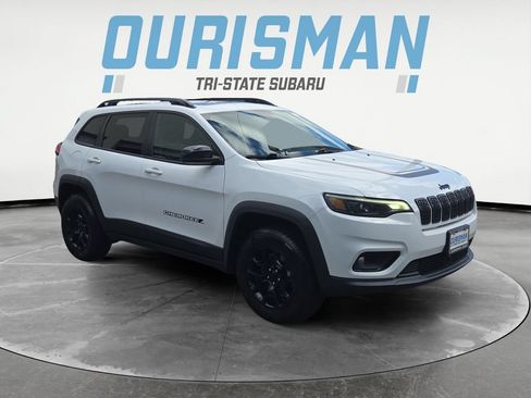 Used 2022 Jeep Cherokee Latitude w/ Sun & Sound Group AWD/4WD image 1